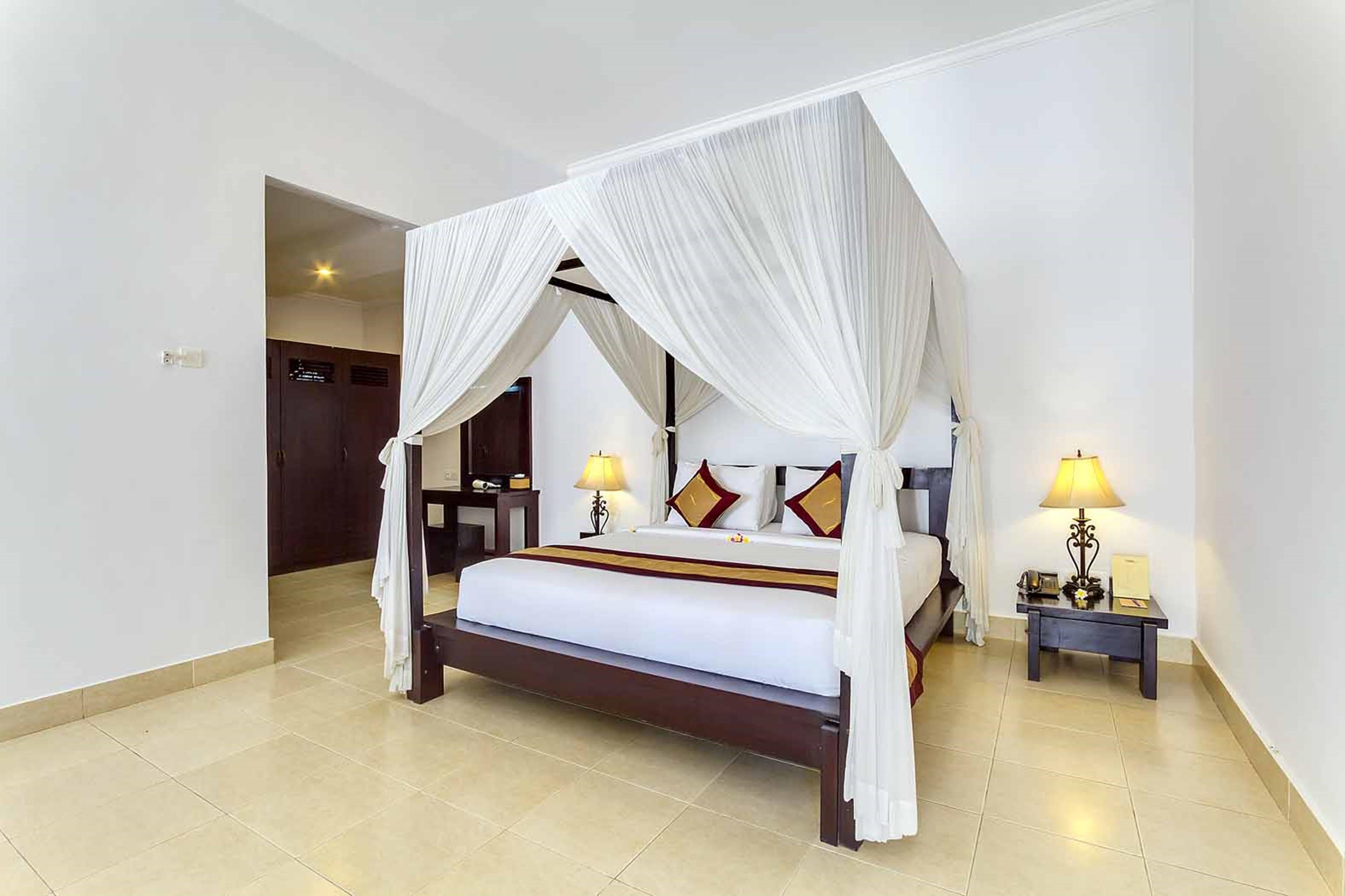 The Tukad Villa Seminyak  Luaran gambar