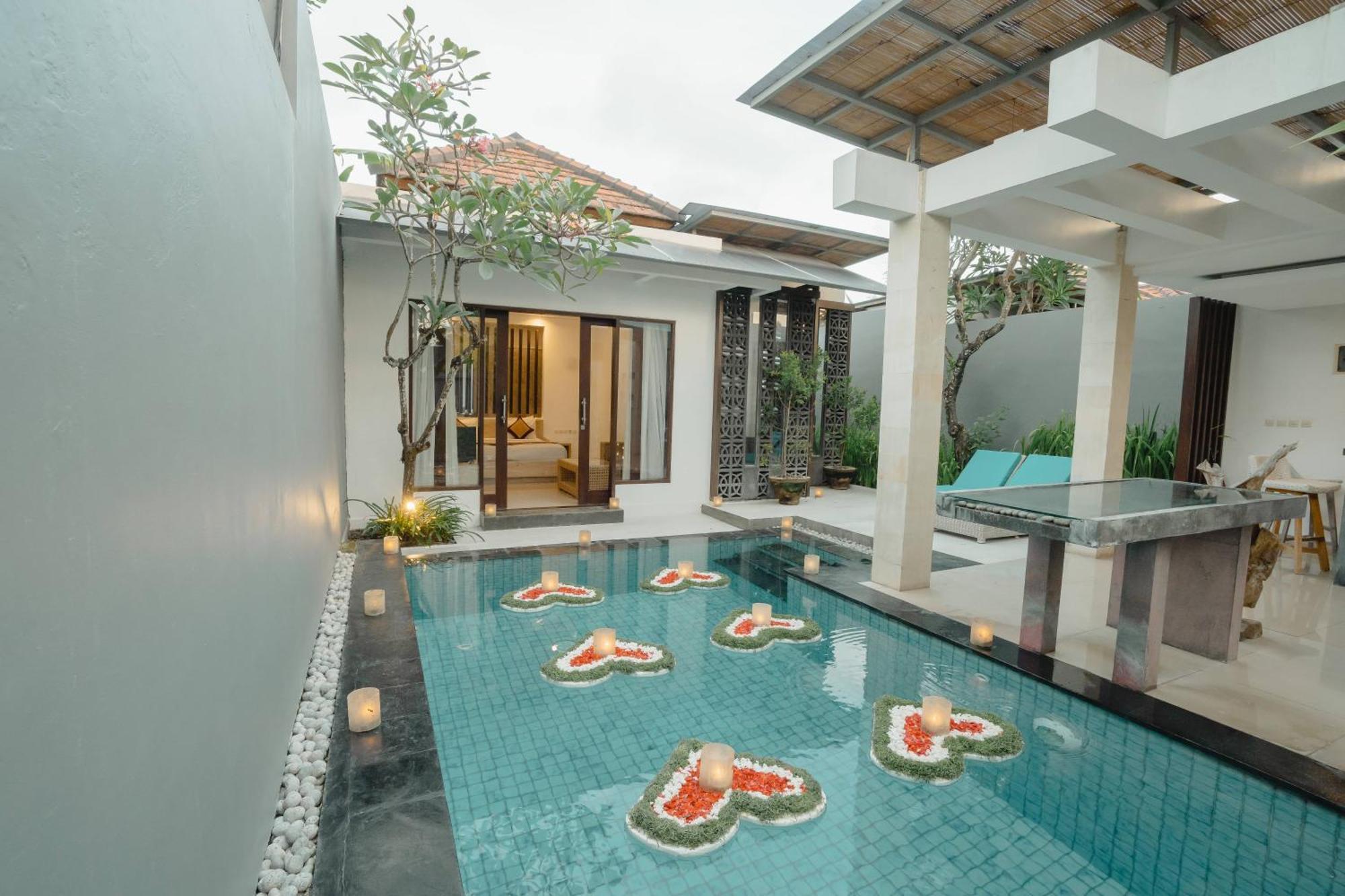 The Tukad Villa Seminyak  Luaran gambar