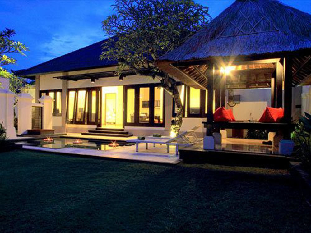 The Tukad Villa Seminyak  Luaran gambar